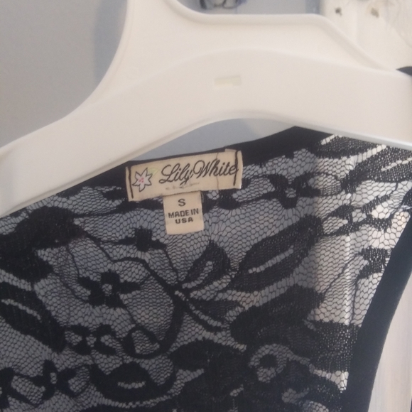 Lili White Sheer Romper - Picture 3 of 4